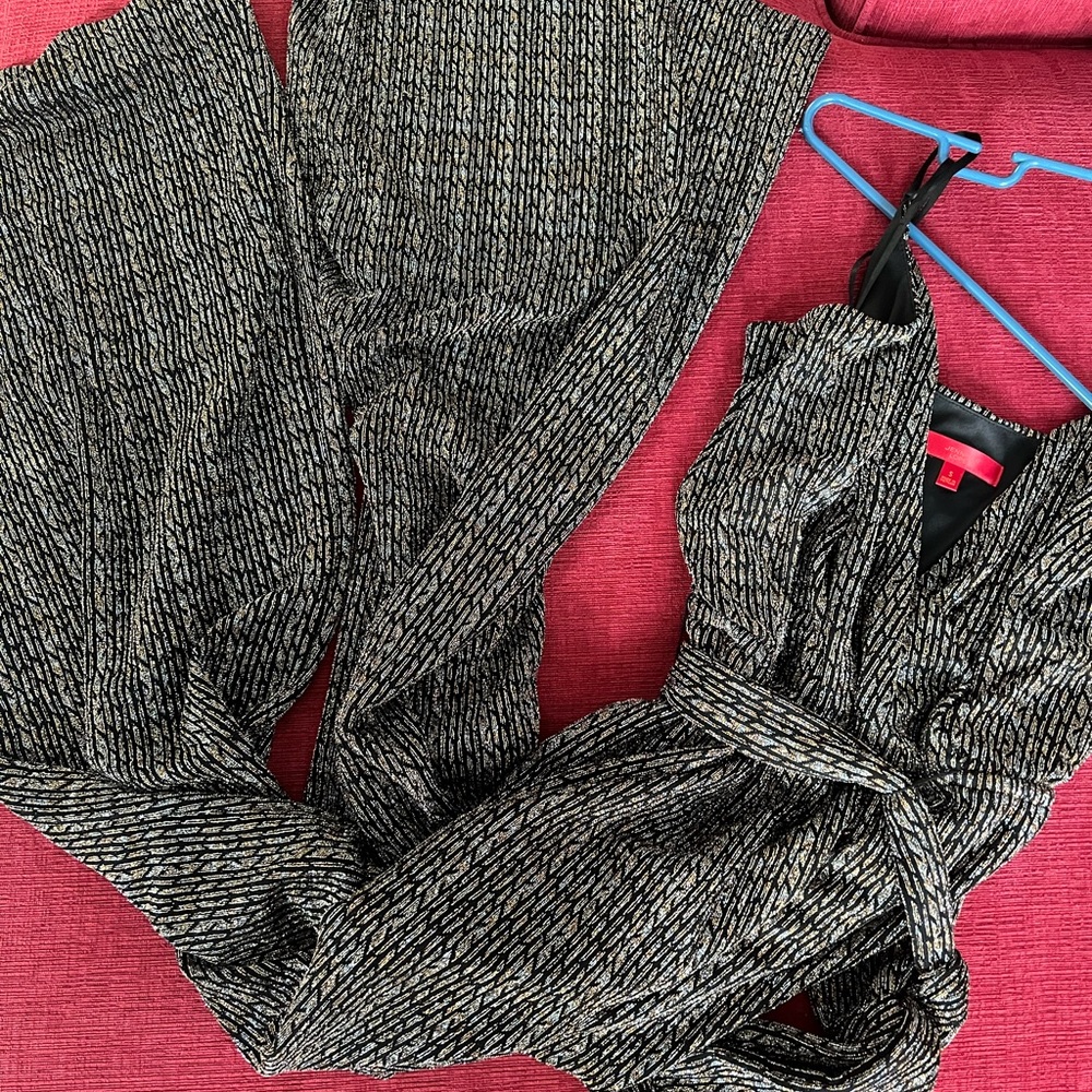 NWOT Jennifer lopez wide leg jumpsuit!! - Picture 3 of 7